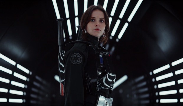 Felicity Jones é a protagonista em 'Rogue One: Uma História Star Wars' (Foto: Reprodução)