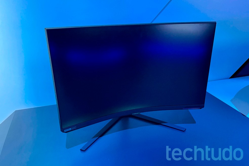 Samsung Odyssey Neo G8 tem bordas finas e taxa de 240 Hz — Foto: Rubens Achilles/TechTudo