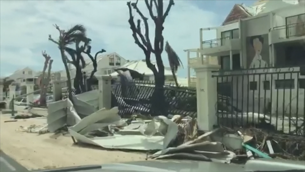 Rastro de destruição em San Martin (Foto: Reprodução)