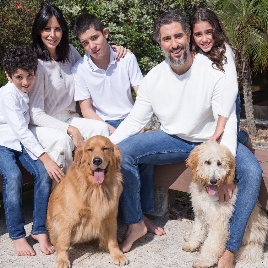 Marcos Mion com a esposa e os filhos (Foto: Reprodução Instagram)