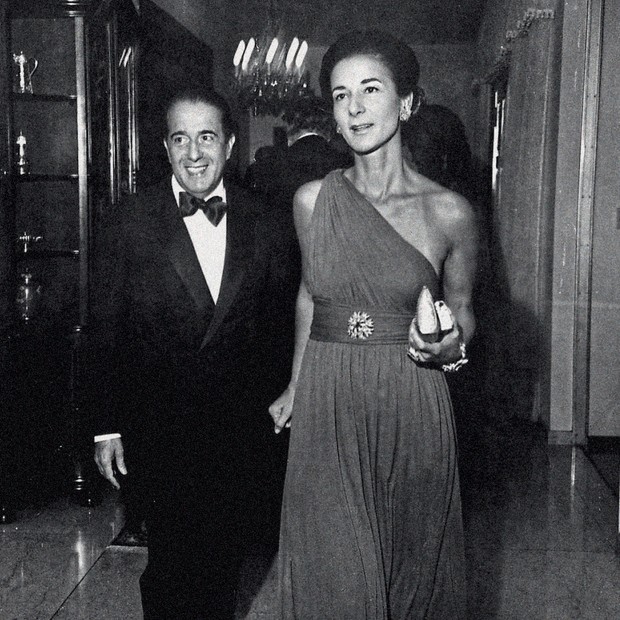 Ao lado do marido, Walther, em 1974 (Foto: Agencia O Globo e Folhapress)