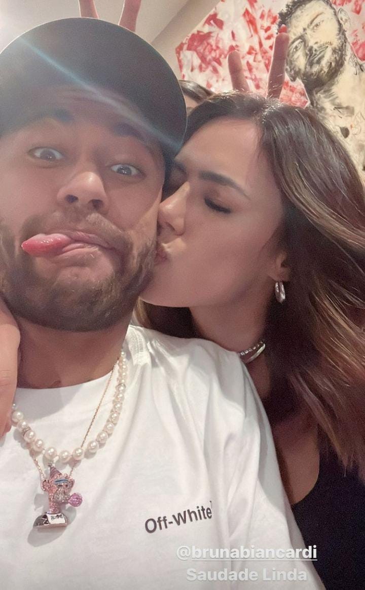 Em Barcelona, Neymar lamenta falta de Bruna Biancardi: 'Saudade, linda' (Foto: Reprodução/Instagram)