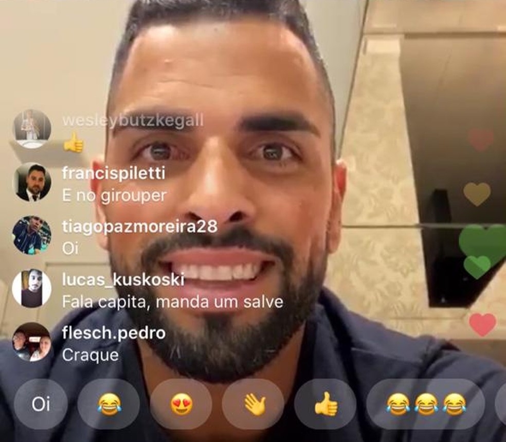 Maicon em live pelo Instagram — Foto: Reprodução/Instagram