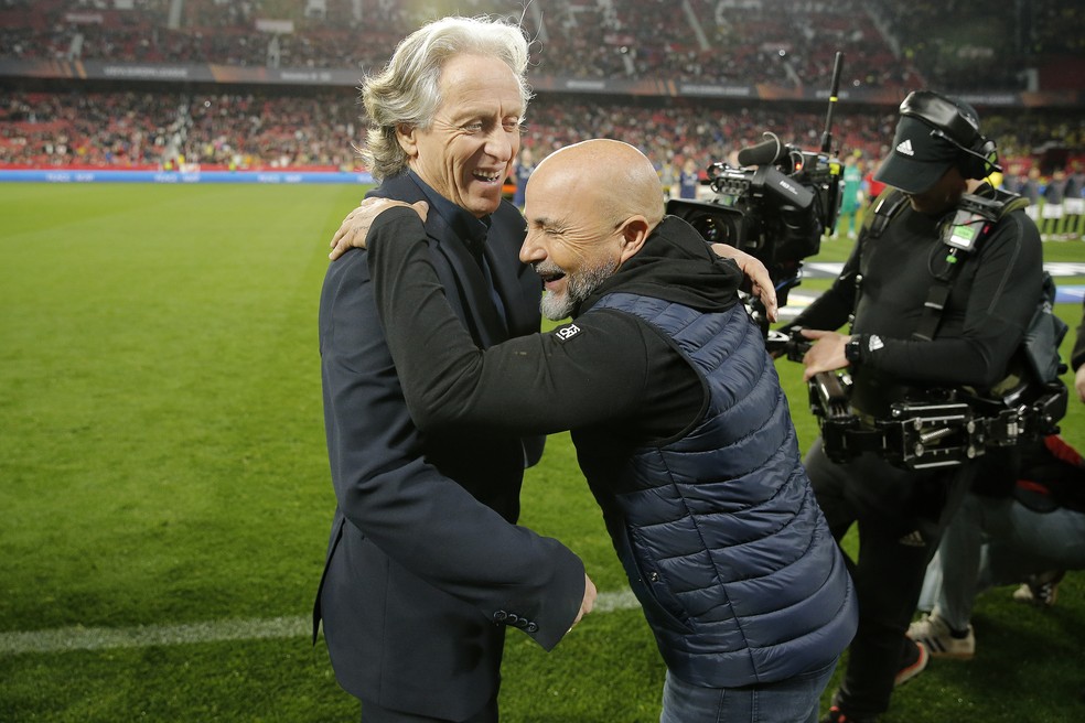 Jorge Jesus Sampaoli Fenerbah&ccedil;e Sevilla &mdash; Foto: Burak Akbulut/Getty Images