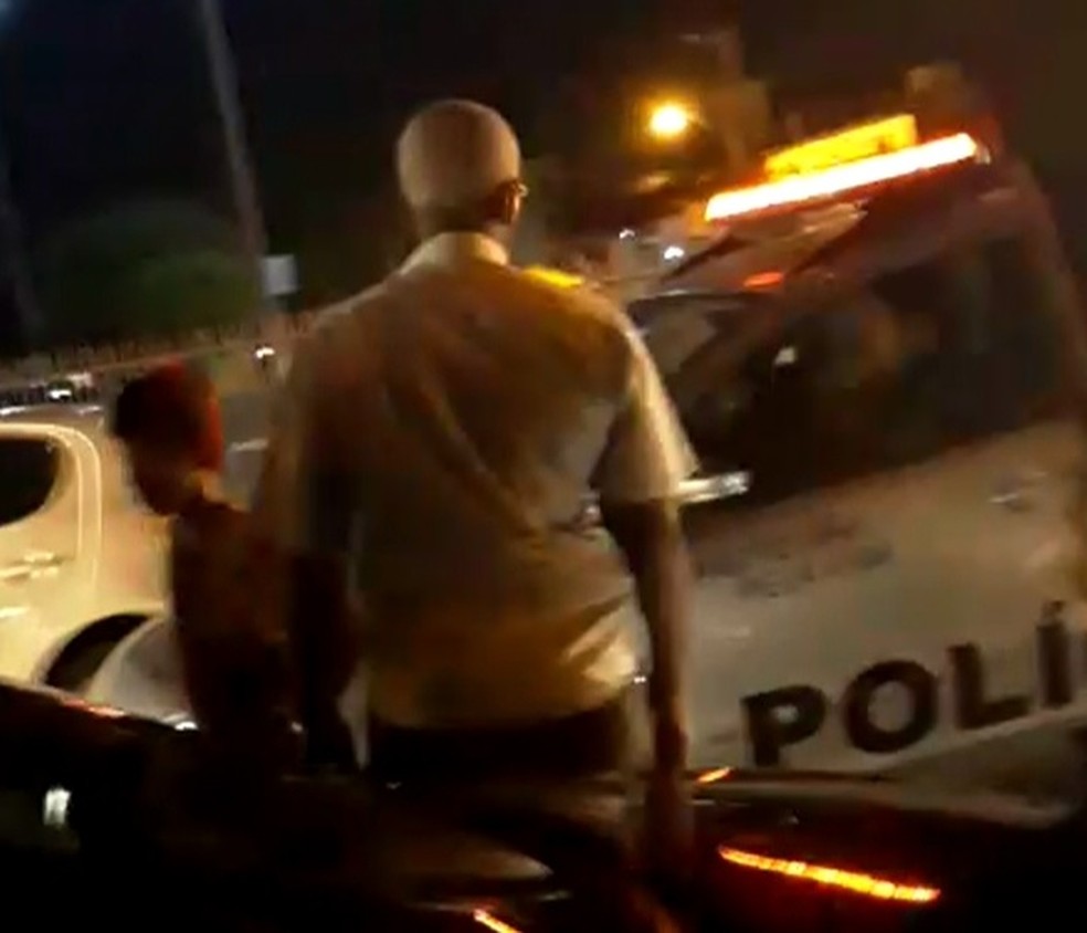 PolÃ­cia foi acionada depois de assassinato ocorrido no Janga, em Paulista, no Grande Recife â Foto: ReproduÃ§Ã£o/WhatsApp