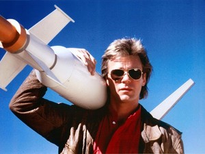  Richard Dean Anderson  como MacGyver na série de 1985 (Foto: Divulgação)