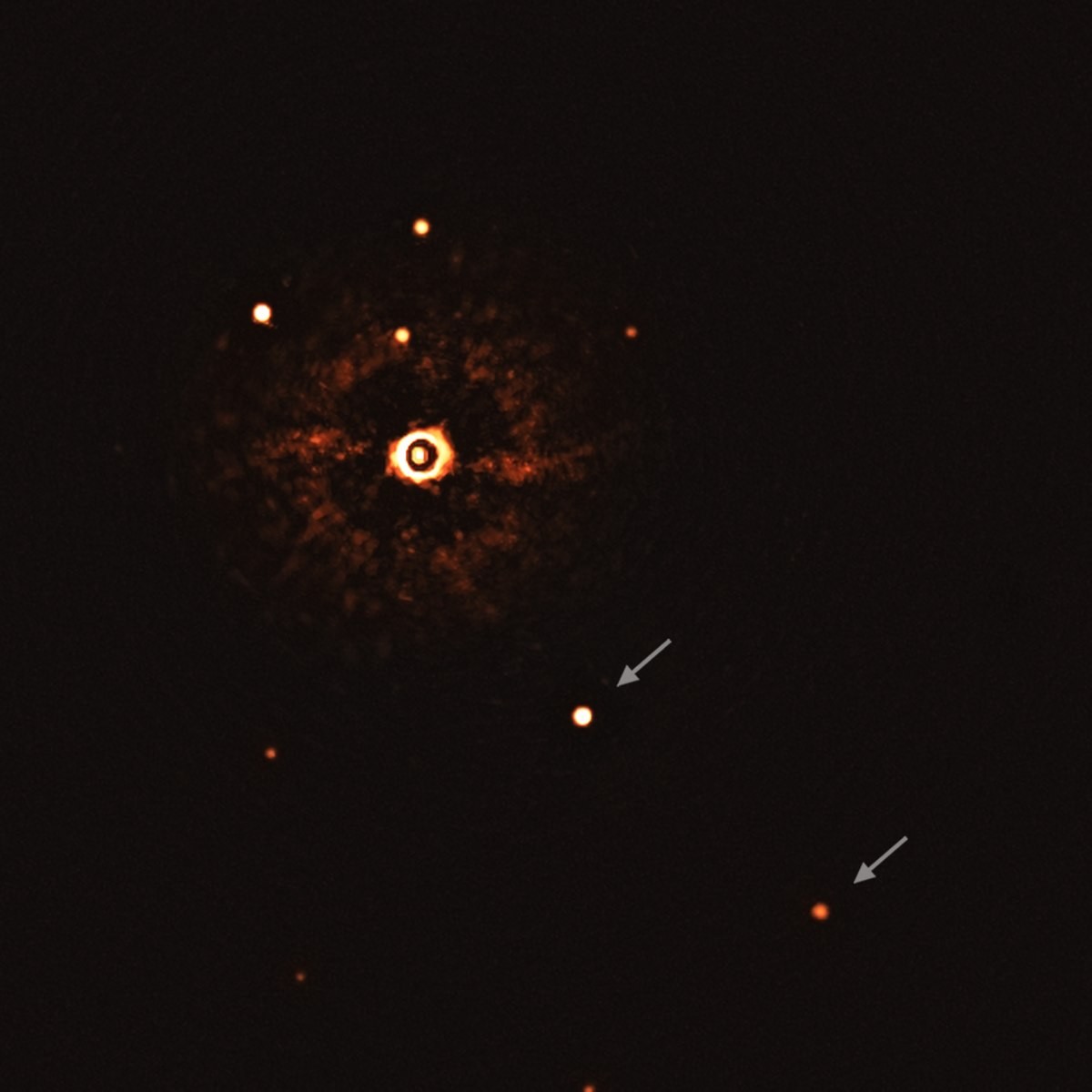 Divulgada primeira imagem de sistema multiplanetário e estrela (Foto: ESO/Bohn et al.)