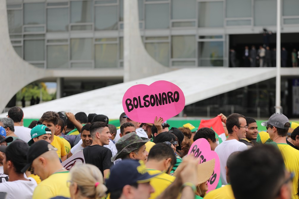 Público chega para posse de Bolsonaro, em Brasília — Foto: Fábio Tito/G1