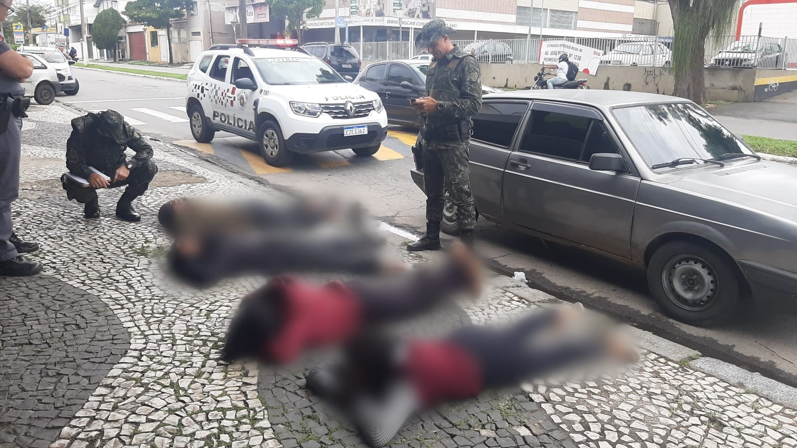 Cinco são detidos após furto a um sítio em Guaratinguetá  