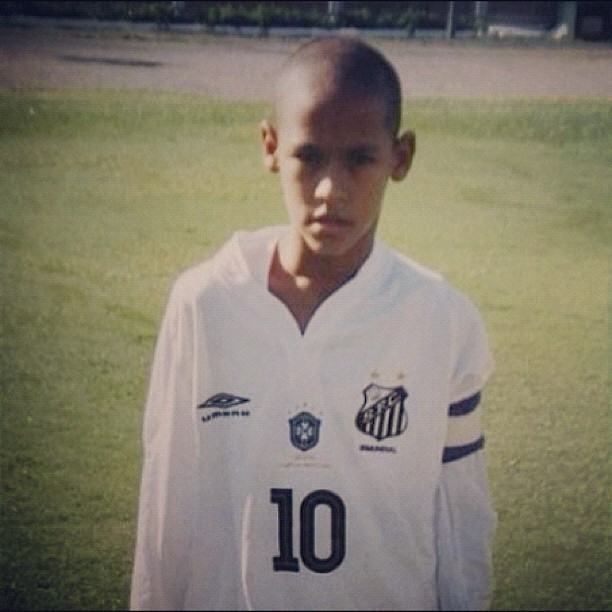 Neymar criança santos (Foto: Reprodução / Instagram)