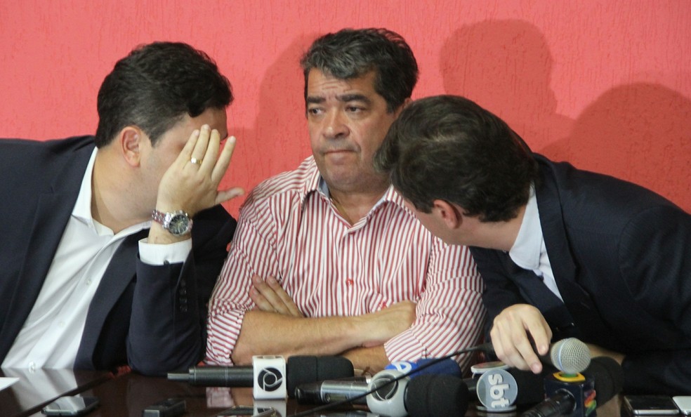 Ao longo das investigaÃ§Ãµes, a CBF afastou o presidente da FPF, Amadeu Rodrigues (Foto: Cisco Nobre/GloboEsporte.com)