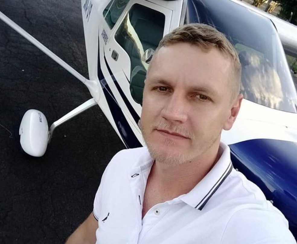 Piloto Leandro Holdefer morreu carbonizado após queda de avião em Teresina — Foto: Reprodução/Instagram