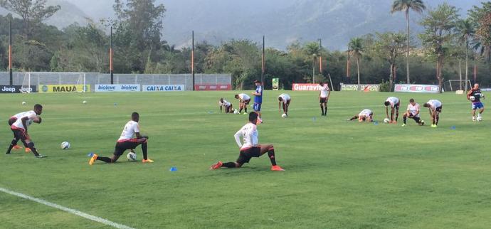 Nova era! Oswaldo de Oliveira comanda primeiro treino no Fla