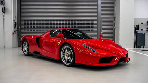 Ferrari Enzo 2004 (preço não revelado): Esta é uma das Ferraris mais difíceis de se encontrar no mercado (Foto: Reprodução)