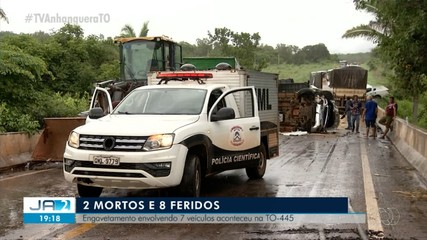 Engavetamento envolvendo 7 veículos deixa dois mortos e feridos na TO-445