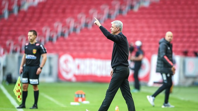 Tiago Nunes, técnico do Grêmio