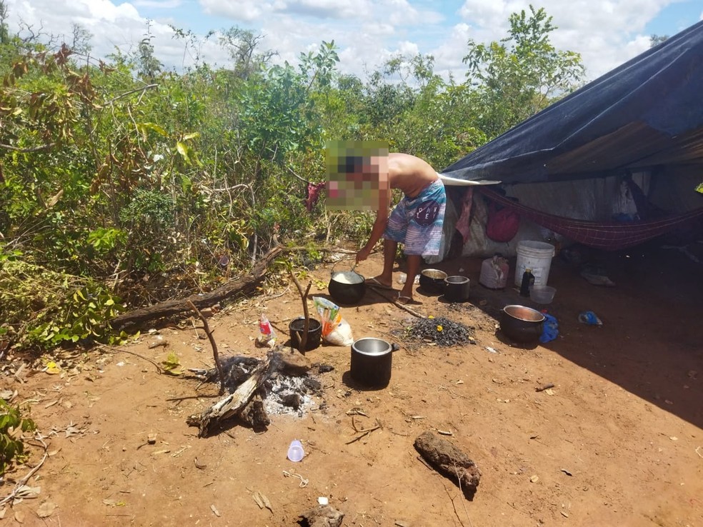 Fiscalização resgata 16 trabalhadores após cinco meses vivendo em situação análoga à escravidão em fazenda de soja no Sul do Piauí — Foto: Divulgação