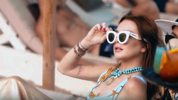 Lindsay Lohan em seu reality show na Grécia (Foto: Divulgação MTV)