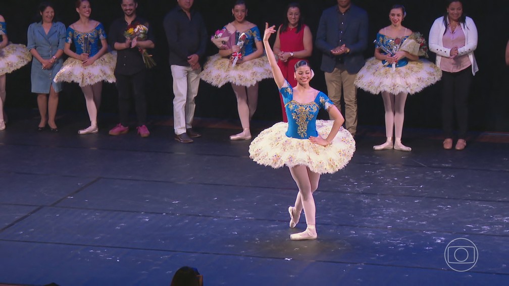 Ballet de Paraisópolis formou oito bailarinas profissionais — Foto: Jornal Nacional