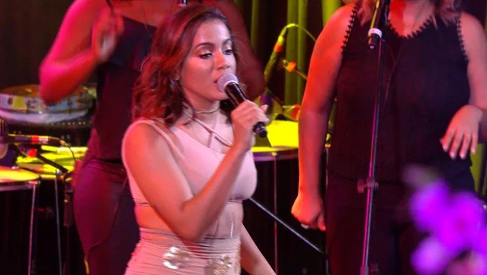 Anitta foi atração musical no BBB 17 — Foto: Globo