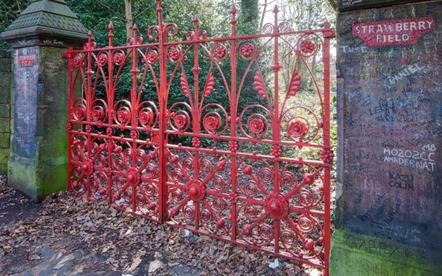 Strawberry Fields, no subúrbio de Liverpool: Era o jardim de uma casa do Exército da Salvação e serviu de inspiração para a música de mesmo nome (Foto: John Spies)