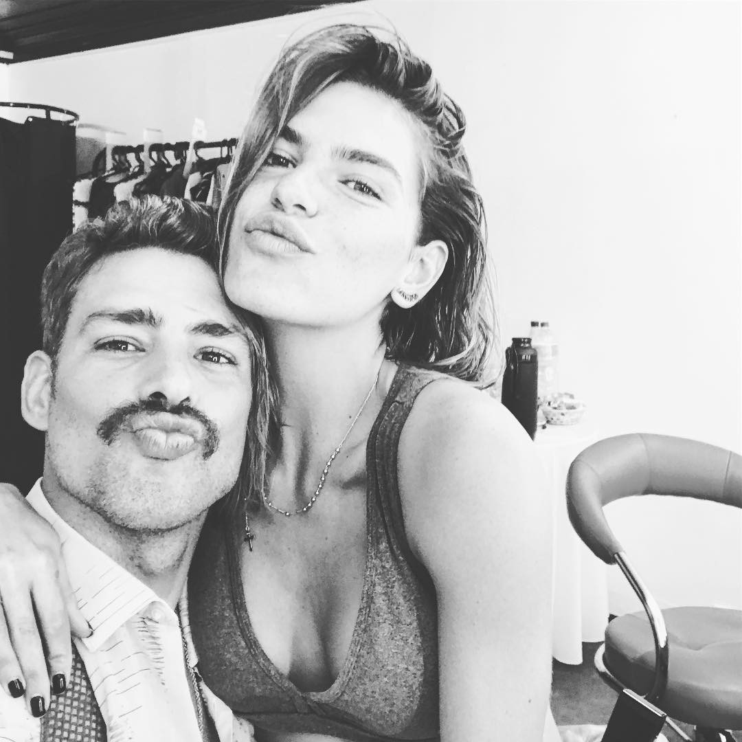 Mari e Cauã posam juntos (Foto: Instagram/Reprodução)