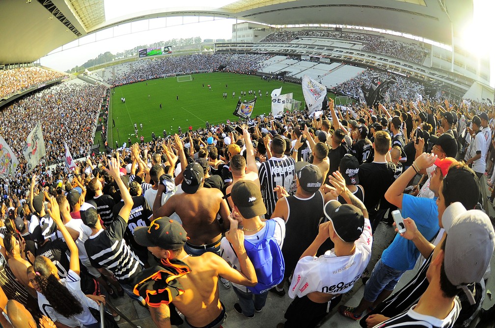 Por que a Justiça cobra R$ 12 milhões de multa do Corinthians? Entenda