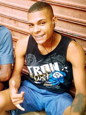 Jeferson Oliveira da Cruz, de 20 anos, foi preso suspeito de matar estudante em Santos (Foto: Reprodução/Facebook)