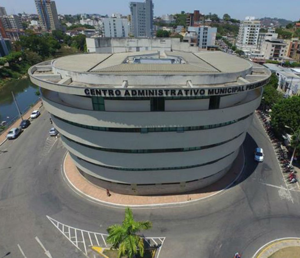 Centro Administrativo da Prefeitura de Muriaé (Foto: Silvan Alves/Arquivo Pessoal)