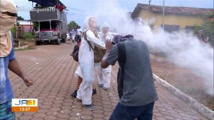 Primeiro dia de Carnaval em Xambioá tem animação do tradicional Bloco dos Sujos