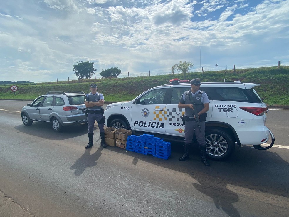 Maconha apreendida em Santa Cruz do Rio Pardo — Foto: Polícia Rodoviária/Divulgação