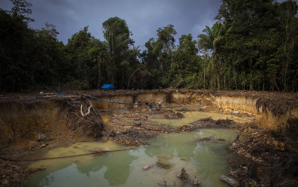 Illegal mining on Yanomami people lands — Foto: Daniel Marenco/Agência O Globo