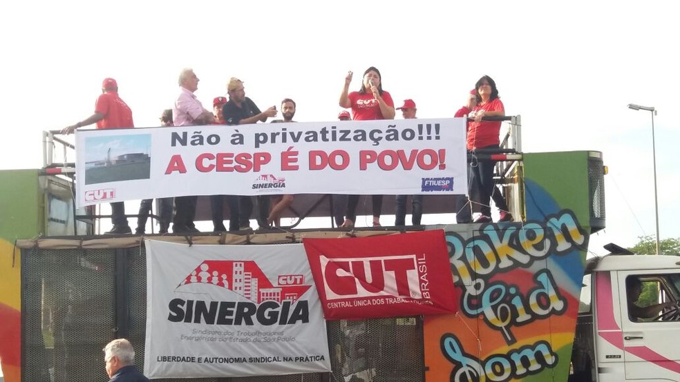 Ato contra a privatização da Cesp foi realizado em Rosana nesta sexta-feira (10) (Foto: CUT/Subsede de Presidente Prudente/Cedida)