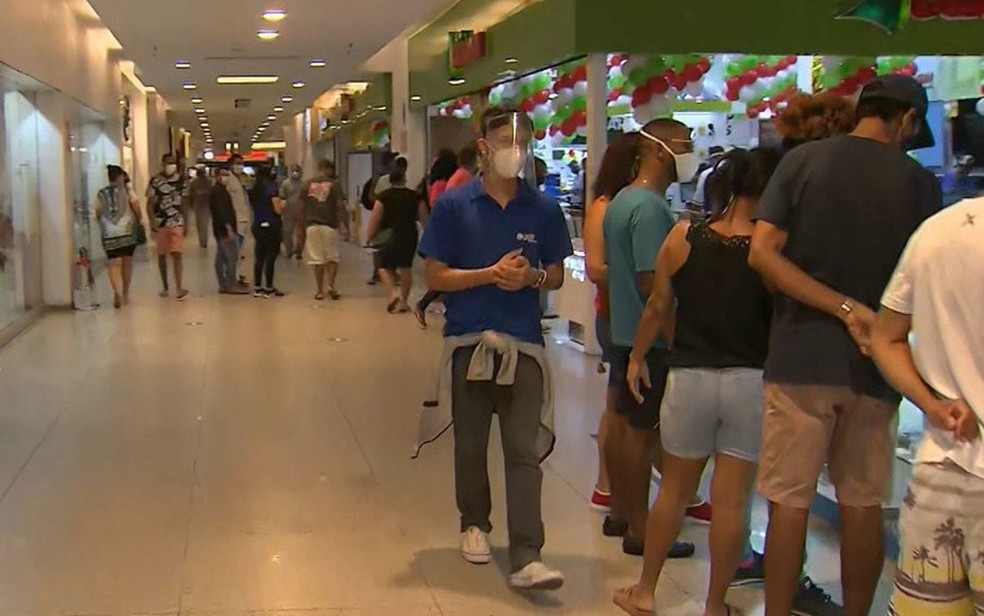 Shoppings e mercados de Salvador e região metropolitana têm horários alterados por causa do toque de recolher — Foto: Reprodução/TV Bahia