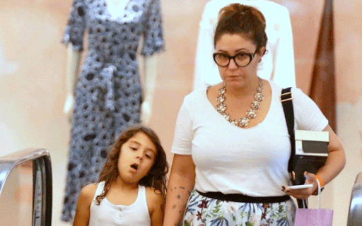 Maria Rita passeia com a filha em shopping no Rio - Quem 