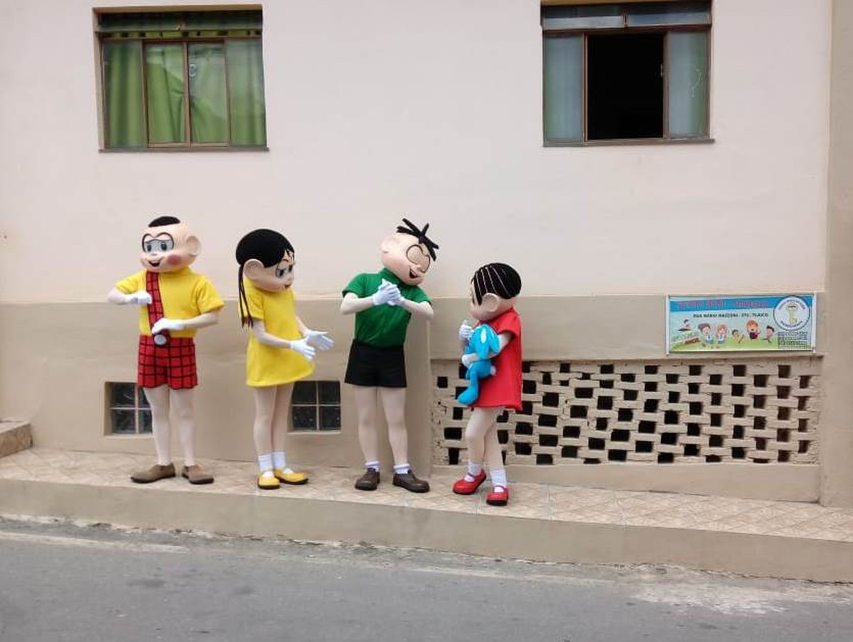Turma Da Monica Original Visita Escola Em Mg Apos Versao Humilde Ter Virado Meme Na Internet Zona Da Mata G1