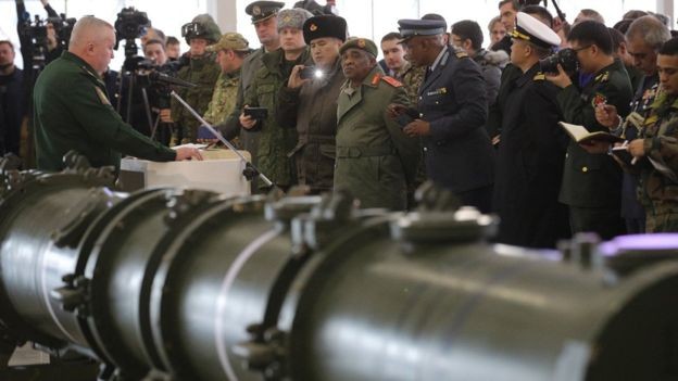 Rússia exibe seu míssil 9M729 (Foto: Getty Images via BBC News)