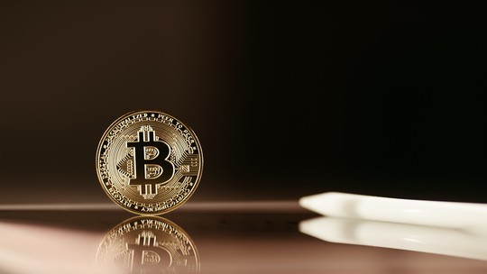 Bitcoin caminha para fechar trimestre com ganho de quase 70%