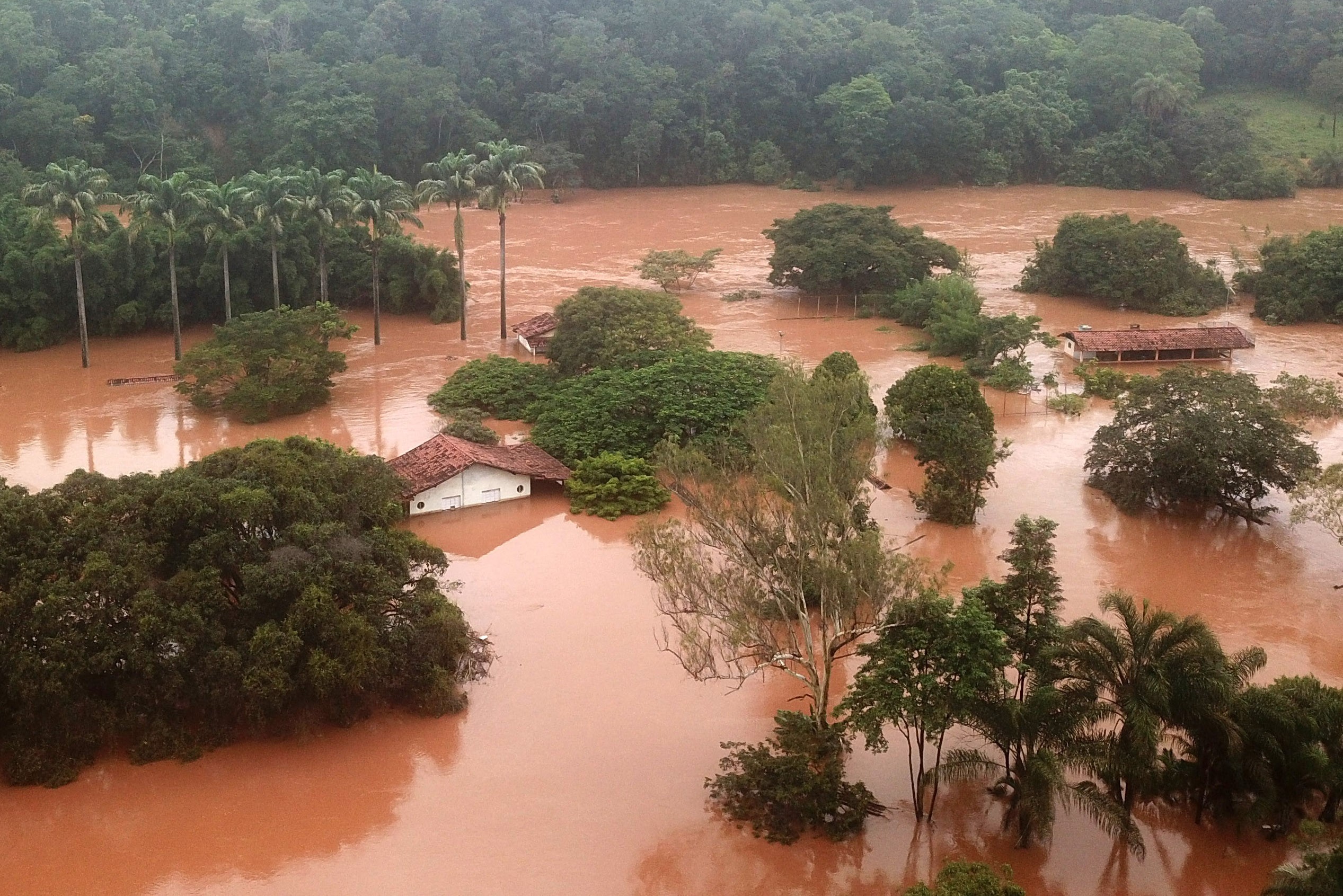 Governo de Minas repassa primeira parcela de recursos a 216 municípios atingidos pelas chuvas