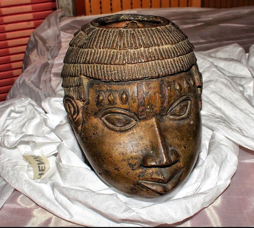Bronze do Benin devolvido pela Alemanha — Foto: Divulgação / Comissão Nacional de Museus e Monumentos da Nigéria