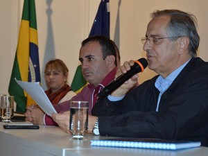 Douglas Marangoni (ao centro) assume Esportes de São Carlos (Foto: Divulgação/Prefeitura de São Carlos)