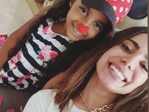 Anitta com a sobrinha, Letícia (Foto: Reprodução/Instagram)