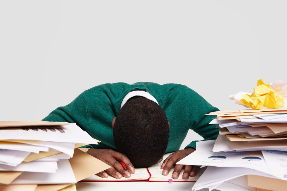 Estudo mostra que semana de 4 dias reduz burnout em 71%, sem queda na produtividade