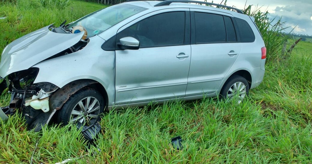 G Suspeito De Roubar Carro Fica Ferido Ap S Acidente Na Rodovia Pr