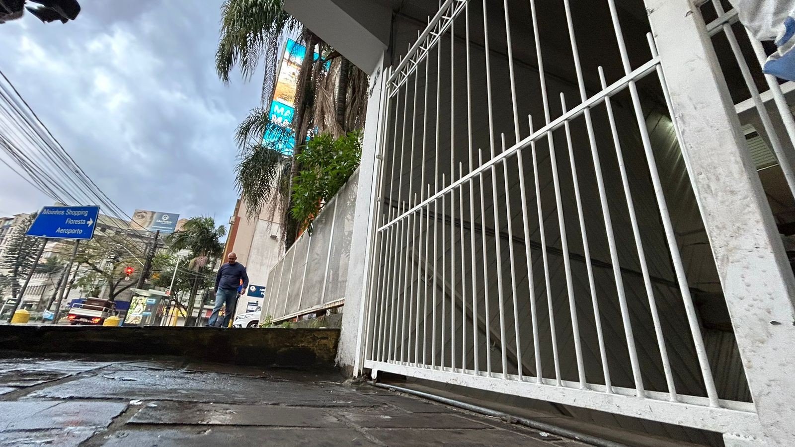 Homem morre baleado após saída de festa em zona nobre de Porto Alegre; discussão teria começado com 'esbarrão', diz testemunha