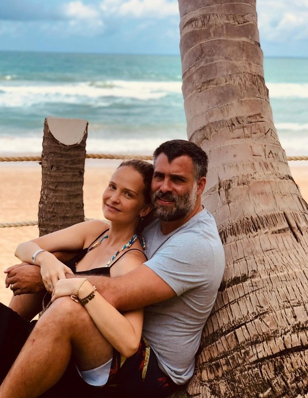 Fernanda Rodrigues e o marido, Raoni Carneiro (Foto: Reprodução/Instagram)