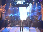Com hit do U2, Gabriel Silva levanta a plateia no Tira-teima do The Voice Brasil