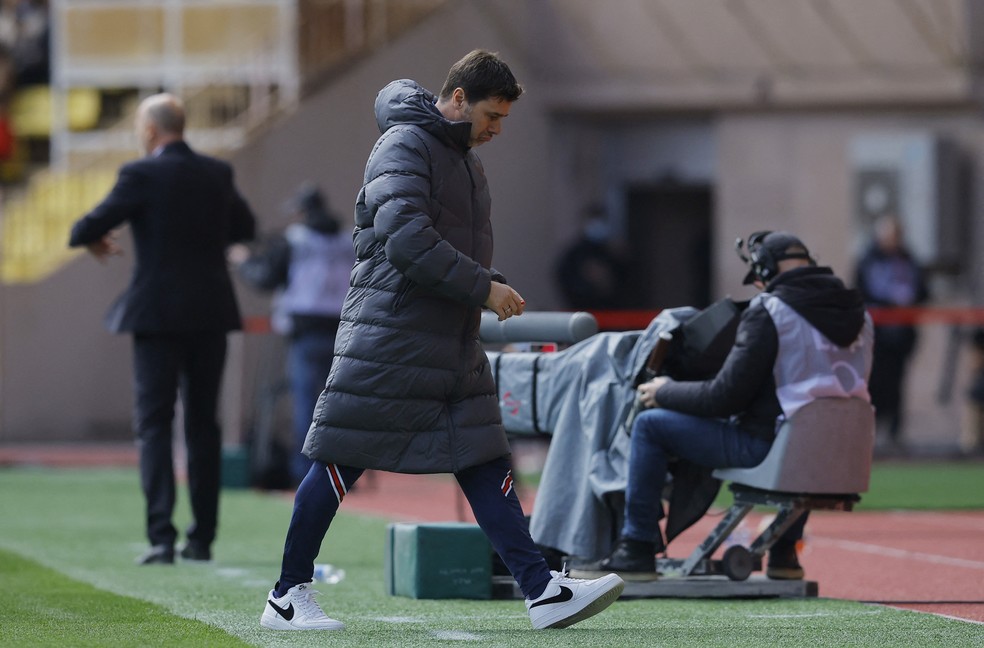 Mauricio Pochettino, tcnico do PSG, durante jogo com o Monaco  Foto: REUTERS