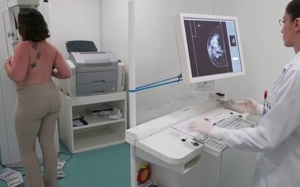 Exame de Mamografia — Foto: GloboNews