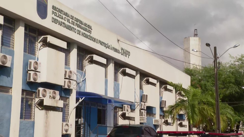 Sede do Departamento de Homicídios e Proteção à Pessoa (DHPP), no bairro do Cordeiro, no Recife — Foto: Reprodução/TV Globo